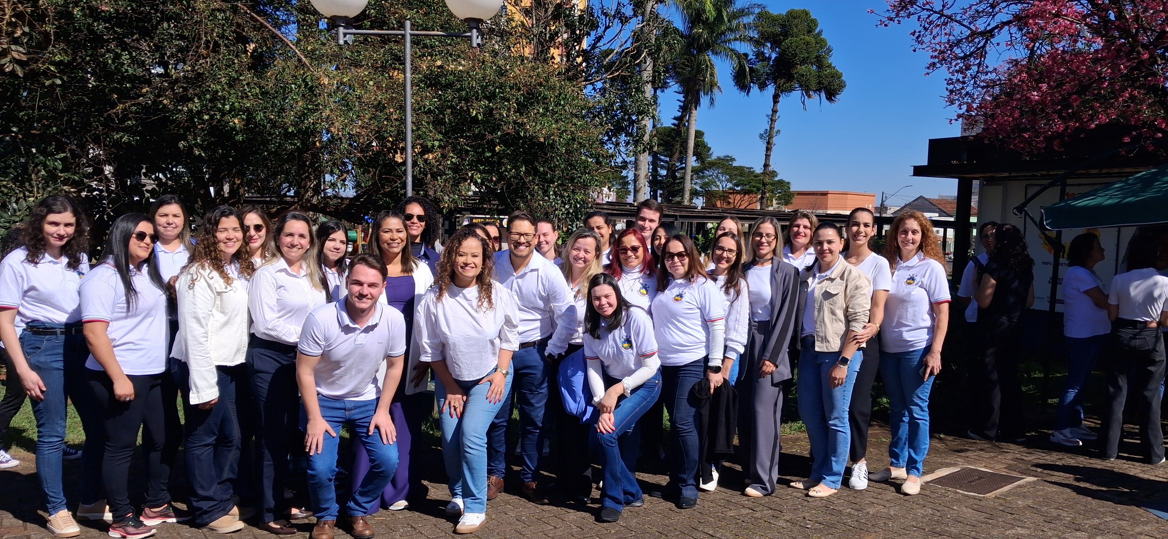 Caminhada do Meio-Dia reúne mulheres em Apucarana na luta contra o feminícido; veja