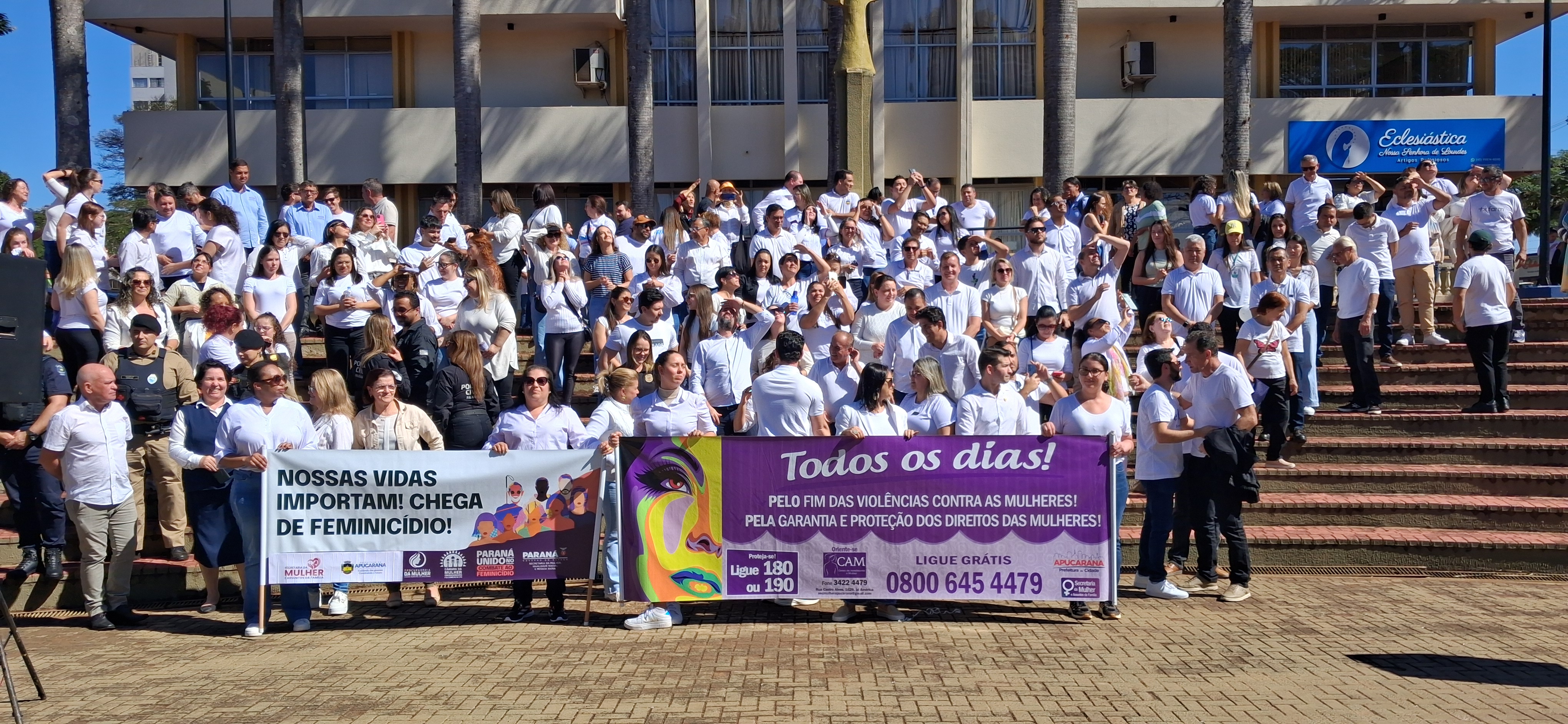 Caminhada do Meio-Dia reúne mulheres em Apucarana na luta contra o feminícido; veja