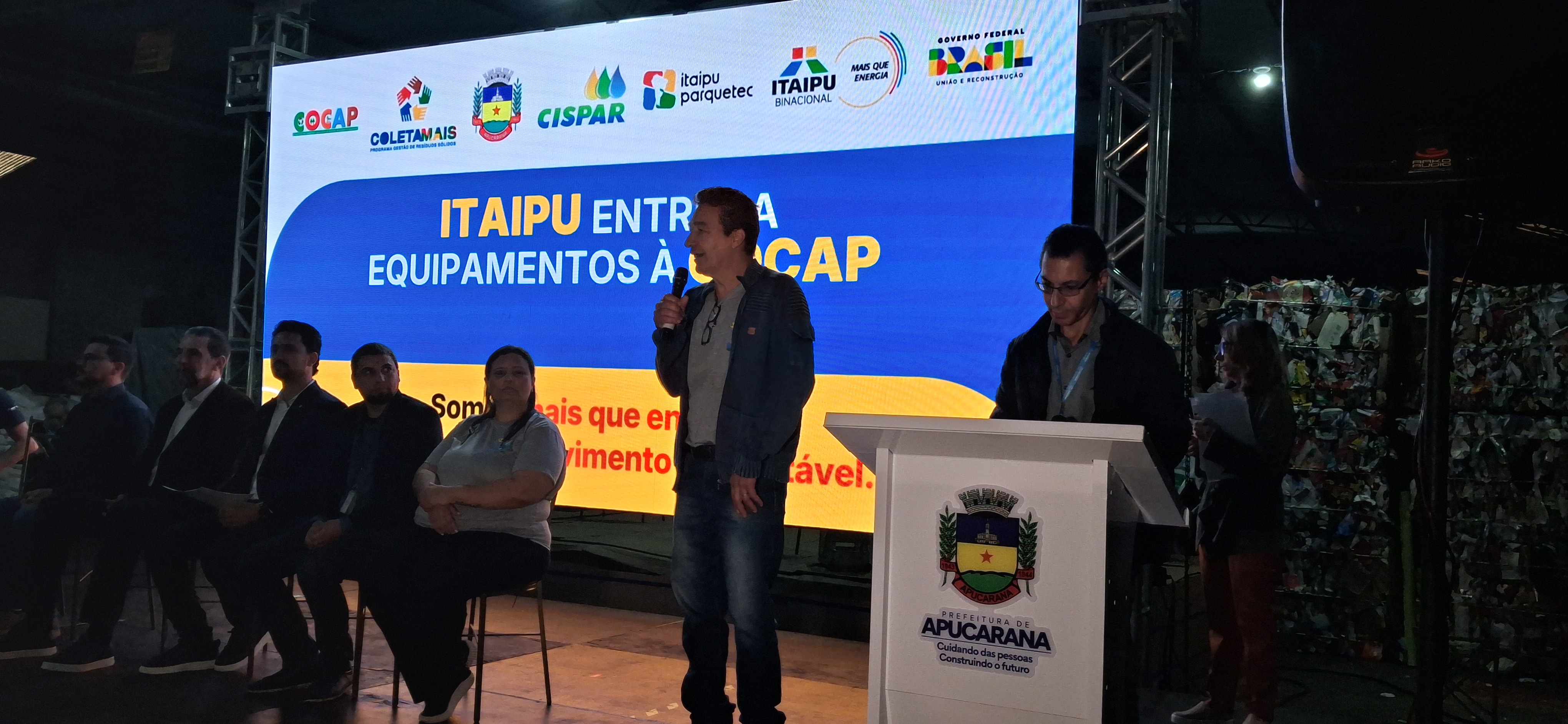 Cocap recebe caminhões e equipamentos da Itaipu Binacional