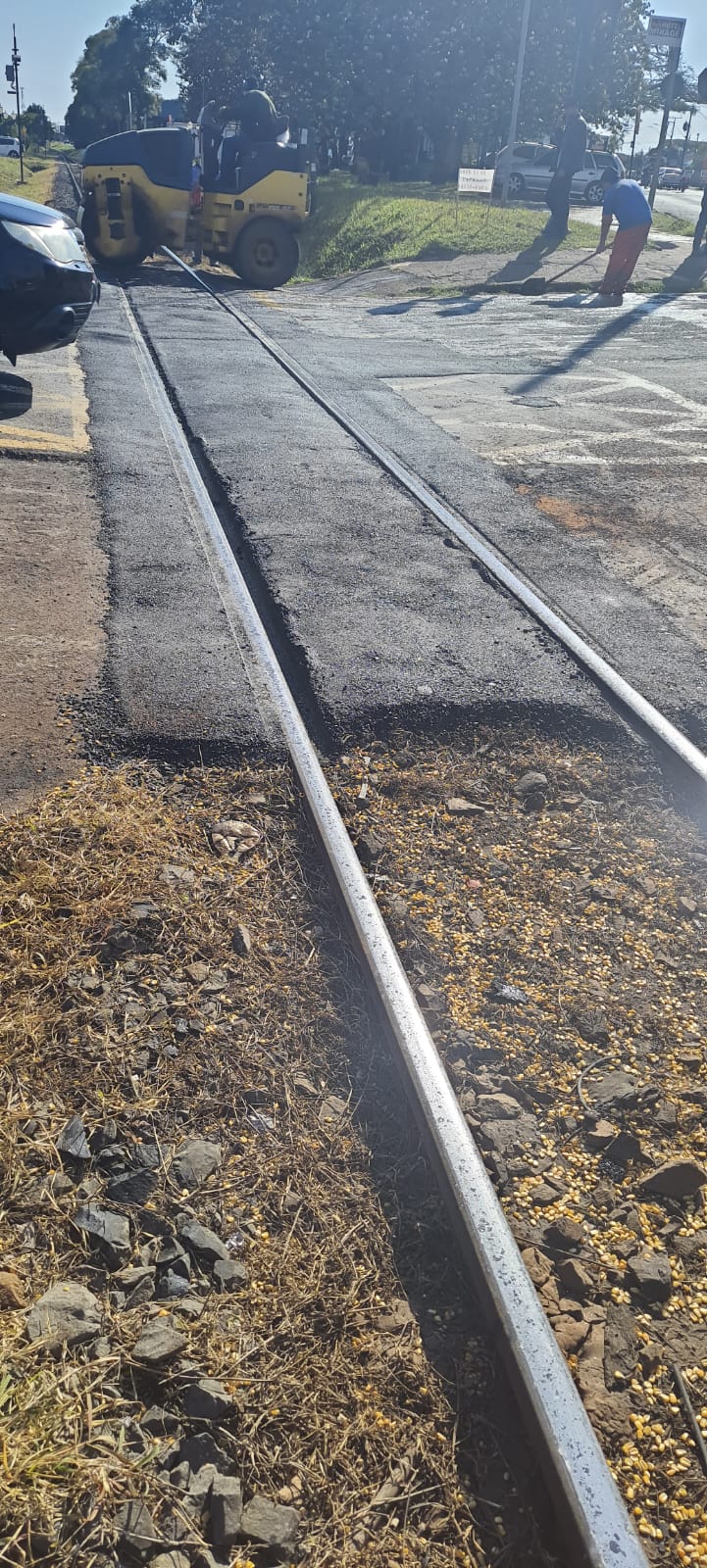 Codar executa tapa-buracos e manutenção em bueiros em Arapongas