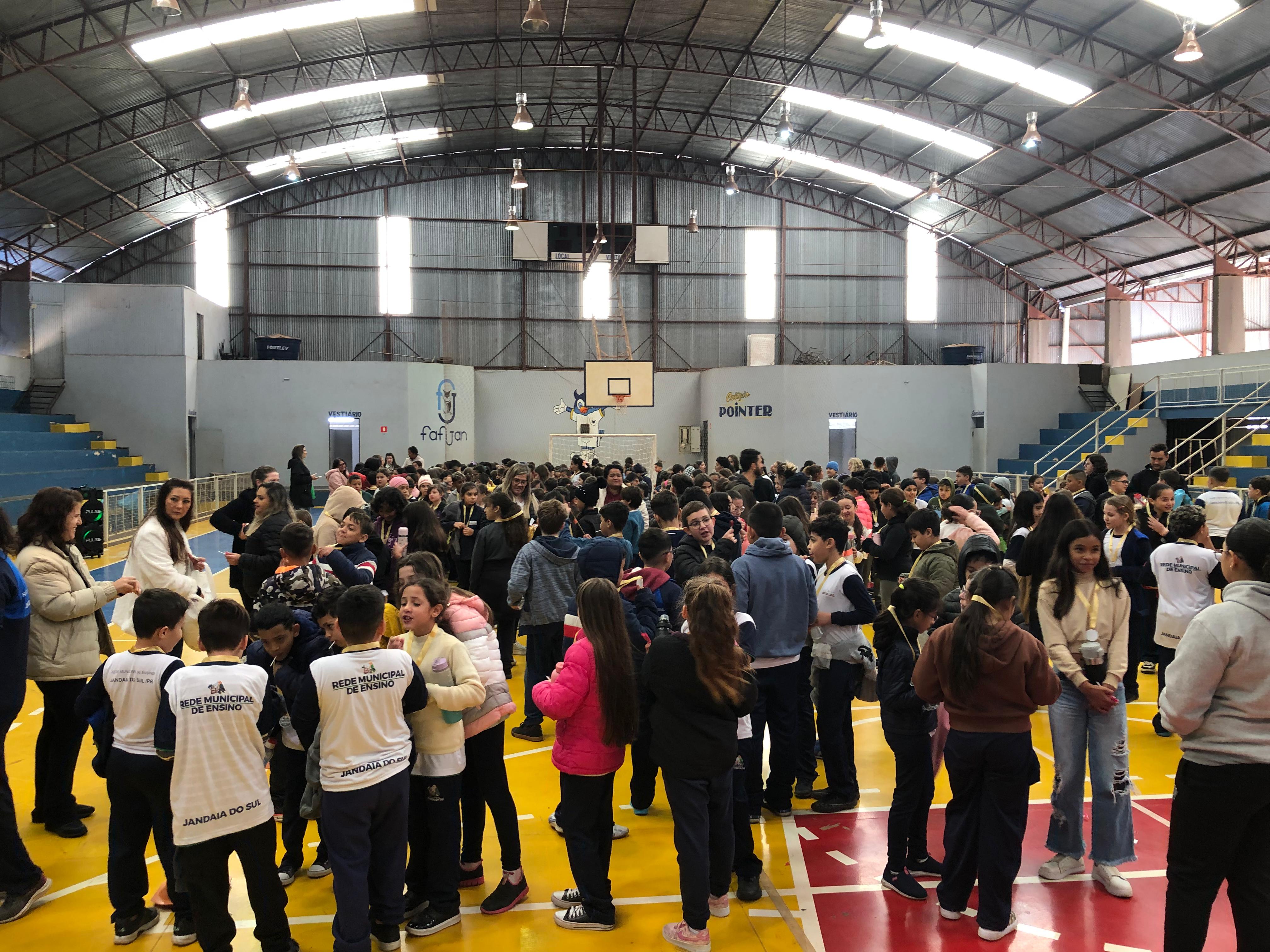 Festival de Queimada anima volta às aulas em Jandaia do Sul