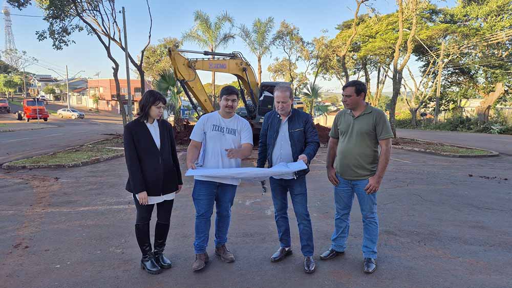 Ivaiporã inicia 3ª fase do Centro Novo na Av. Souza Naves