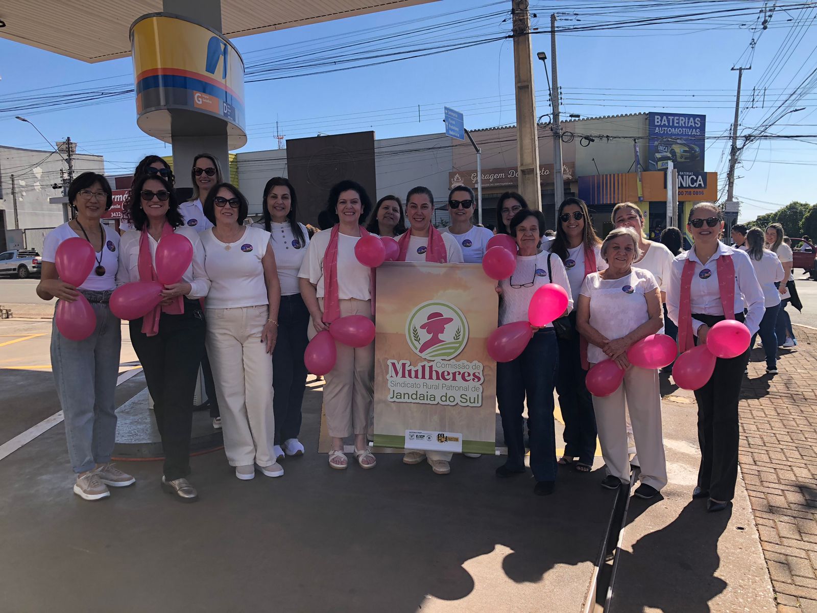 Jandaia participa da 'Caminhada do Meio-Dia' pelo fim do feminicídio