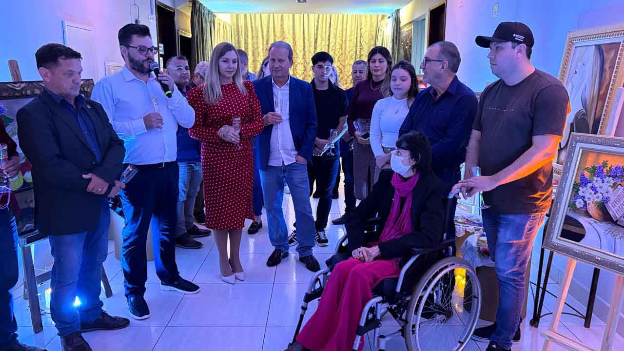 Jornada Cultural começa com exposição de Gisela Marques em Ivaiporã