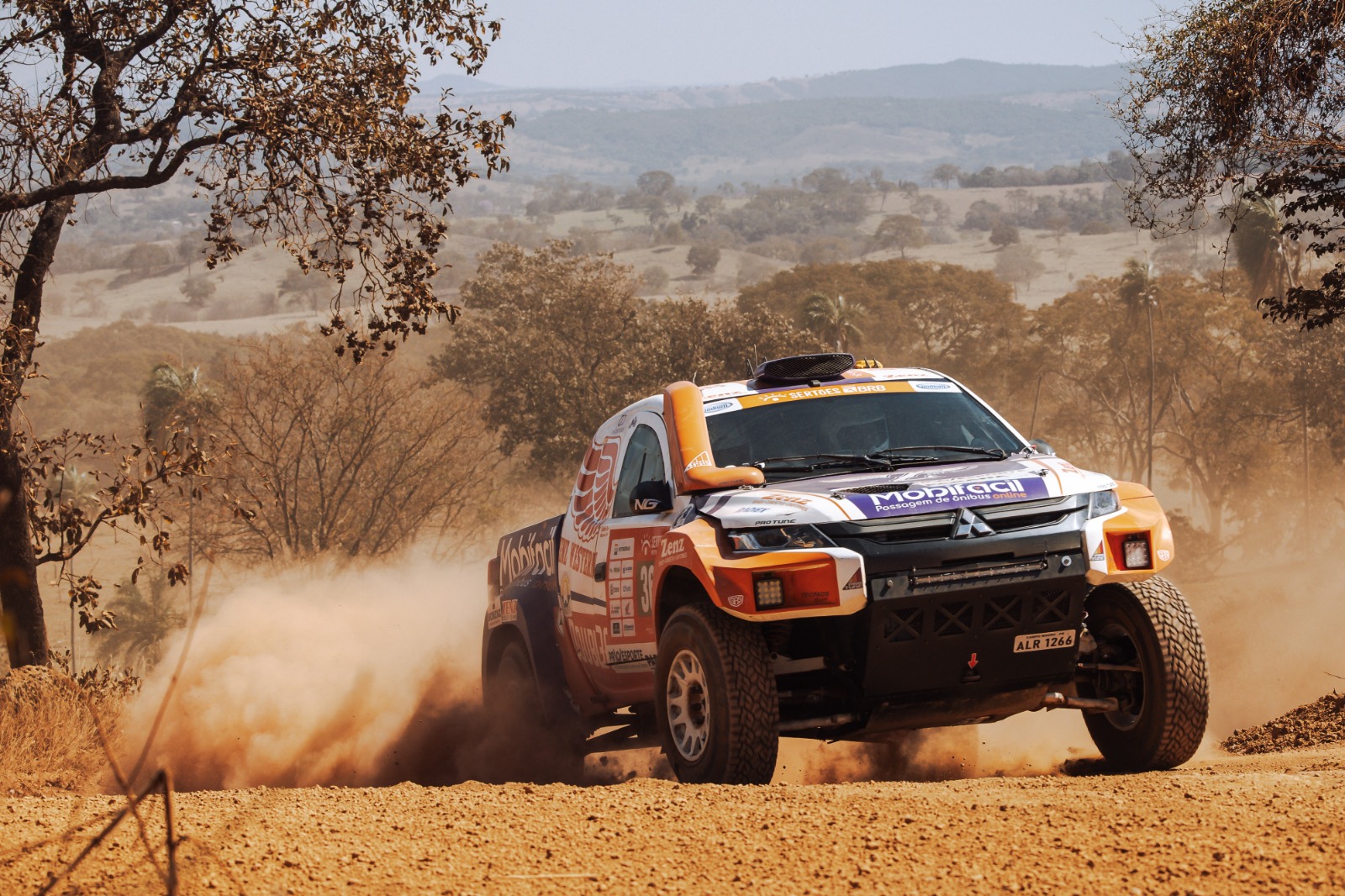 Piloto de Apucarana (PR) segue na vice-liderança do Rally dos Sertões