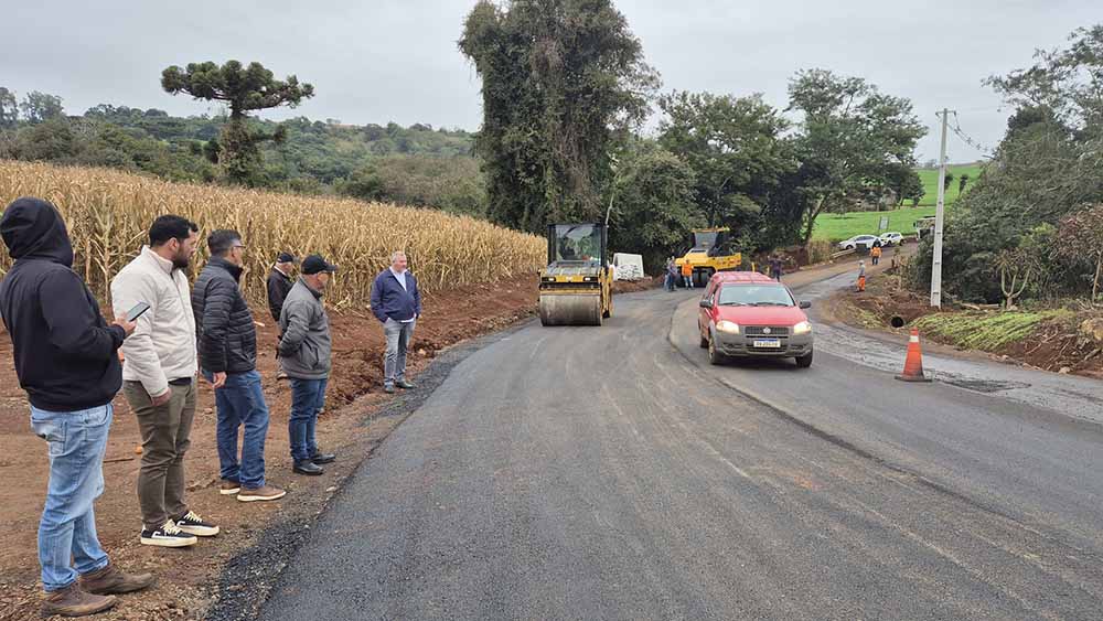 Prefeitura avança com as obras na Rodovia Nicolau Koltun, em Ivaiporã