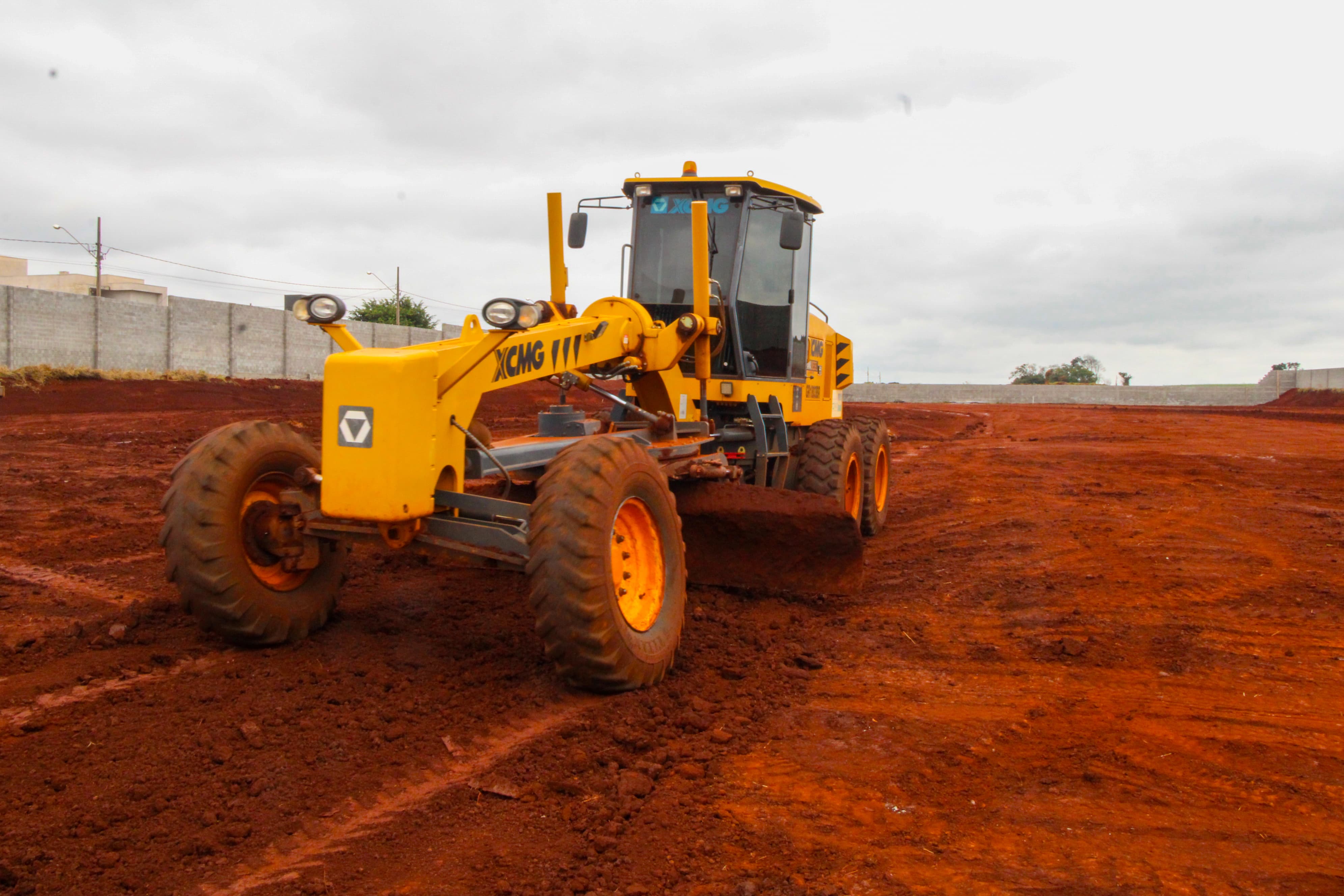 Prefeitura de Arapongas conclui terraplanagem do terreno da nova sede