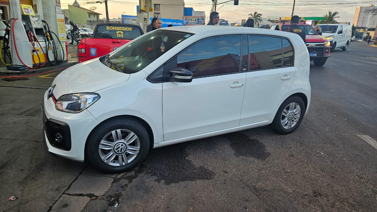 Trabalhador é atropelado por carro ao atravessar Avenida Minas Gerais