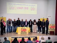 Rio Bom celebra assinatura de contratos habitacionais de 50 famílias