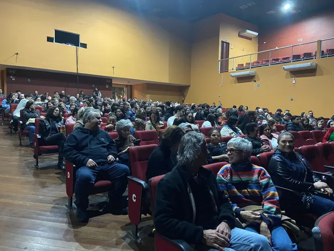 Arapongas encerra Festival Rouxinol com Balé Teatro Guaíra
