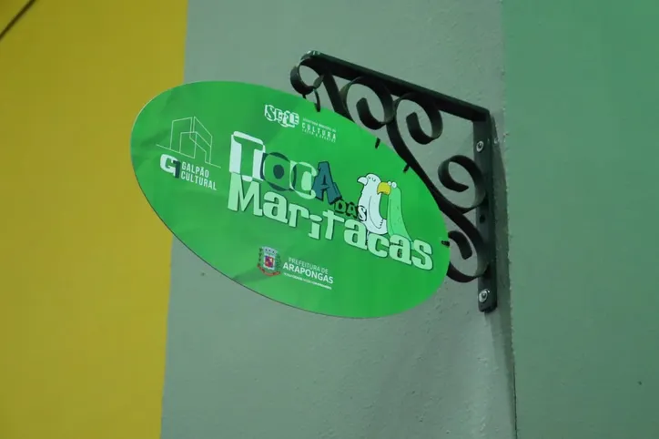 Arapongas passa a contar com teatro de arena dentro de galpão