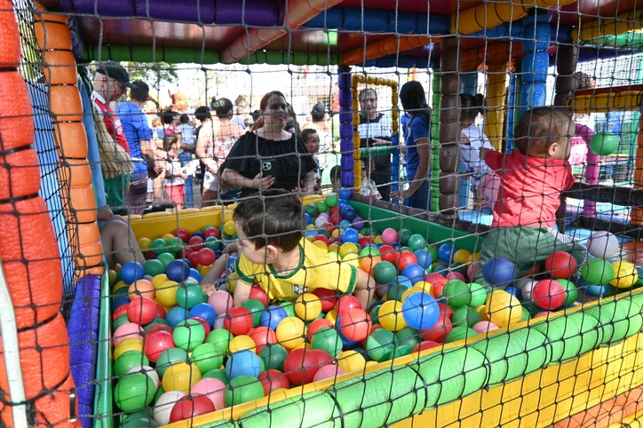 Crianças tiveram tarde de diversão em Sabáudia