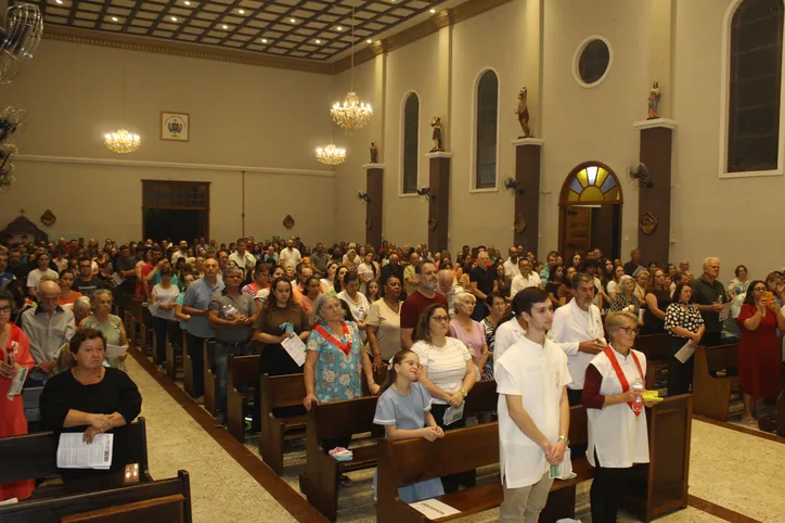Devoção a São Miguel Arcanjo atrai multidões à Paróquia do Pirapó