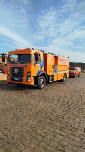 Princípio de incêndio em curtume mobiliza bombeiros em Apucarana