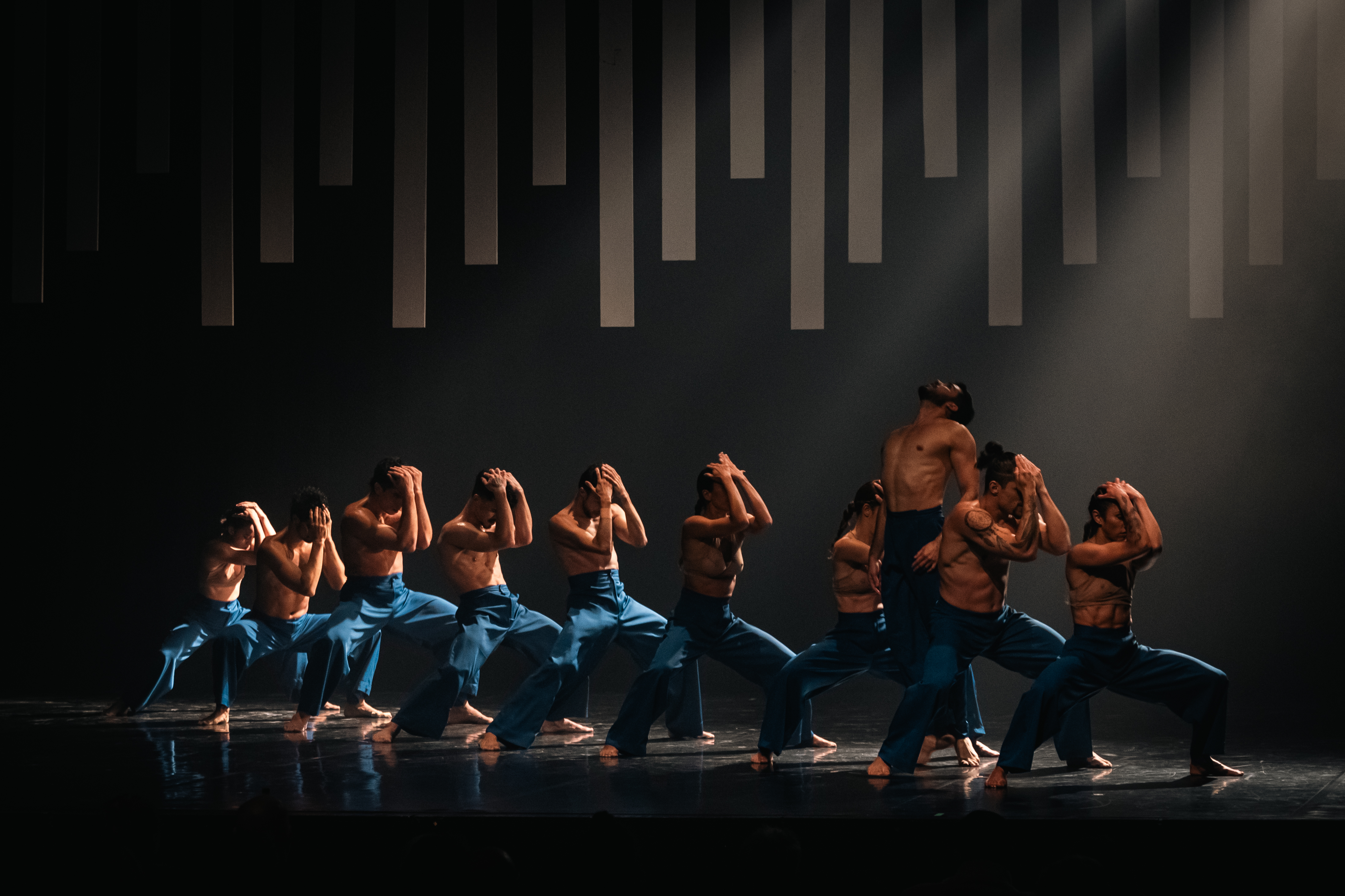 Arapongas encerra Festival Rouxinol com Balé Teatro Guaíra