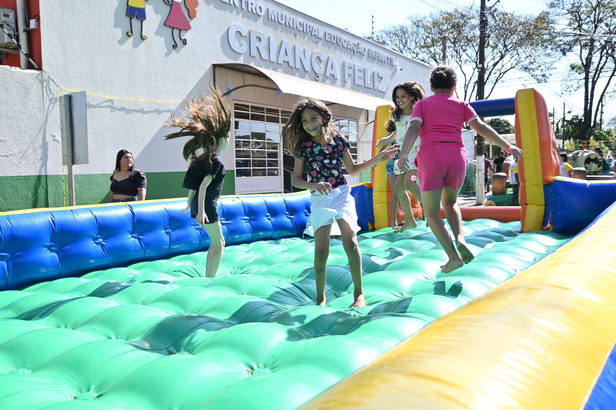 Crianças tiveram tarde de diversão em Sabáudia