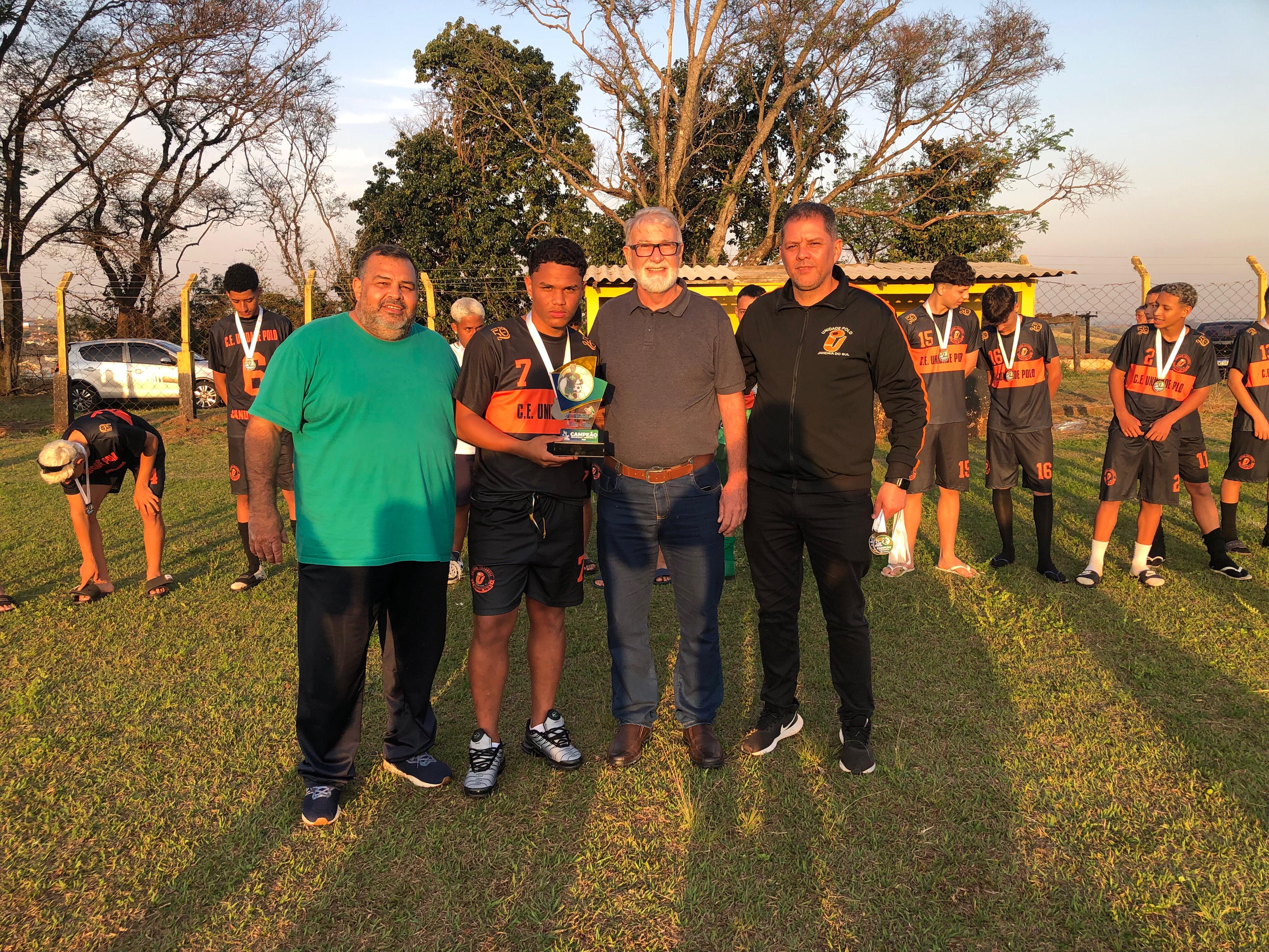 Jandaia do Sul realiza entrega de premiação do “Bom de Bola”