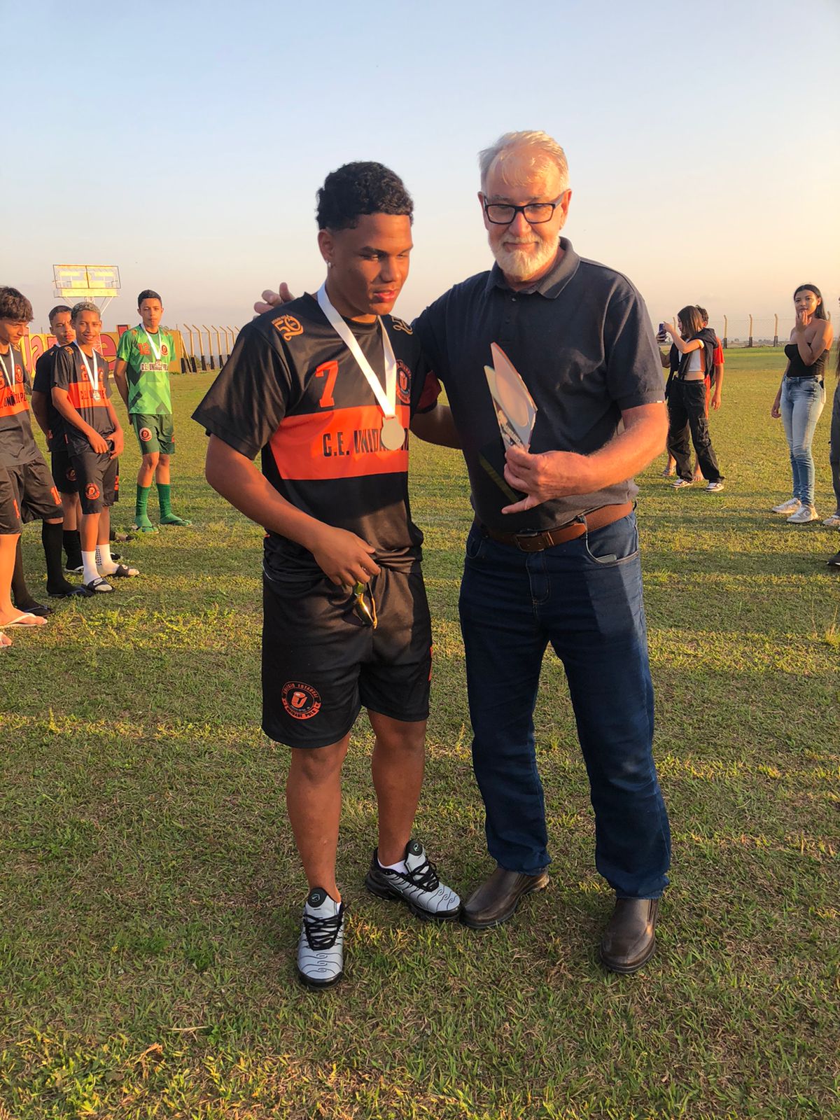 Jandaia do Sul realiza entrega de premiação do “Bom de Bola”