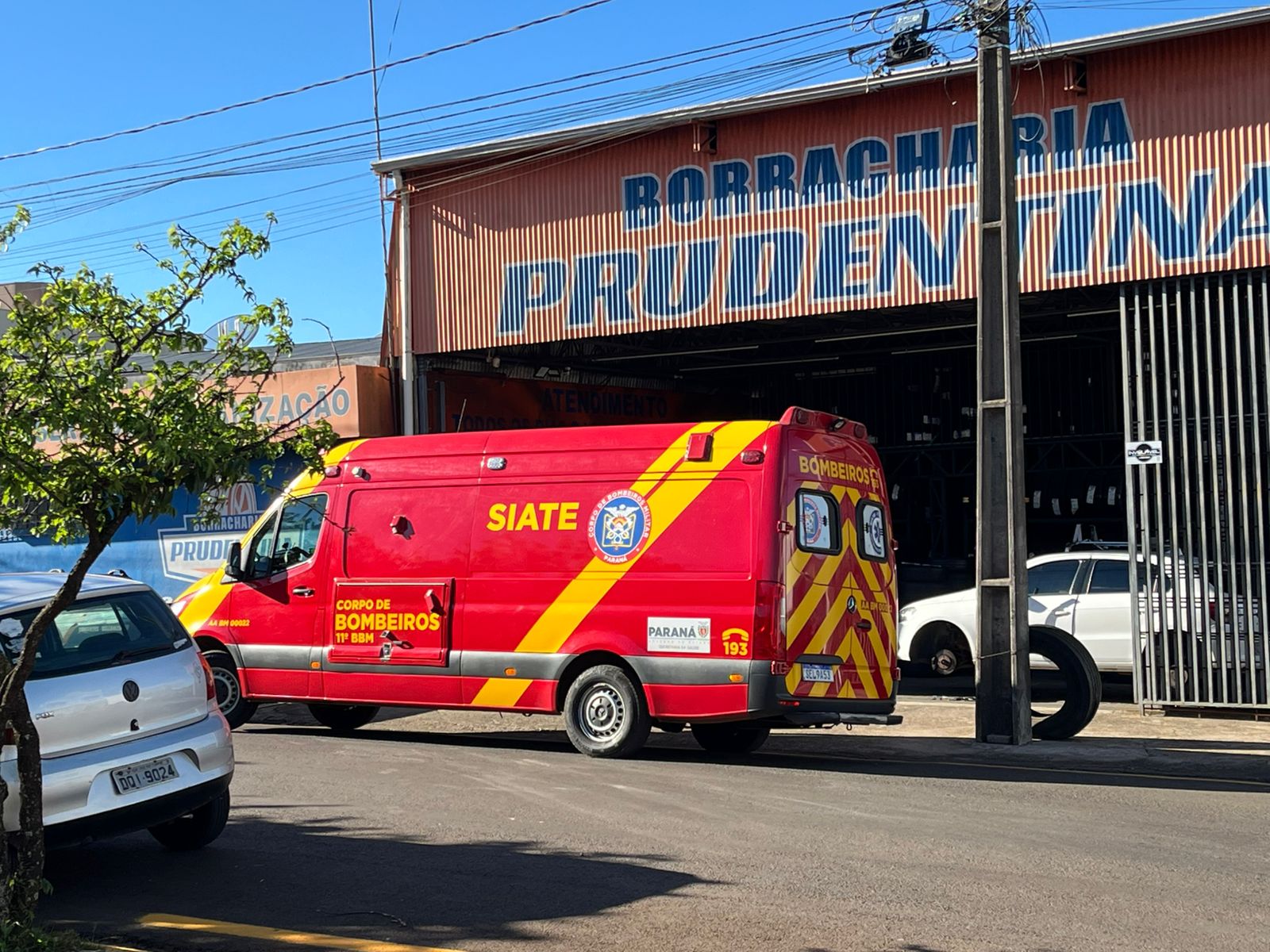 Motociclista de 42 anos fica ferido em acidente no Jardim Apucarana