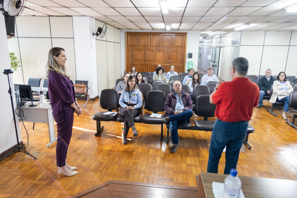 Prefeitura de Apucarana promove capacitação para auditores fiscais