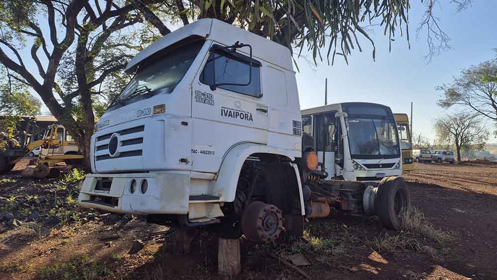 Prefeitura de Ivaiporã leiloa veículos, máquinas e sucatas no dia 26