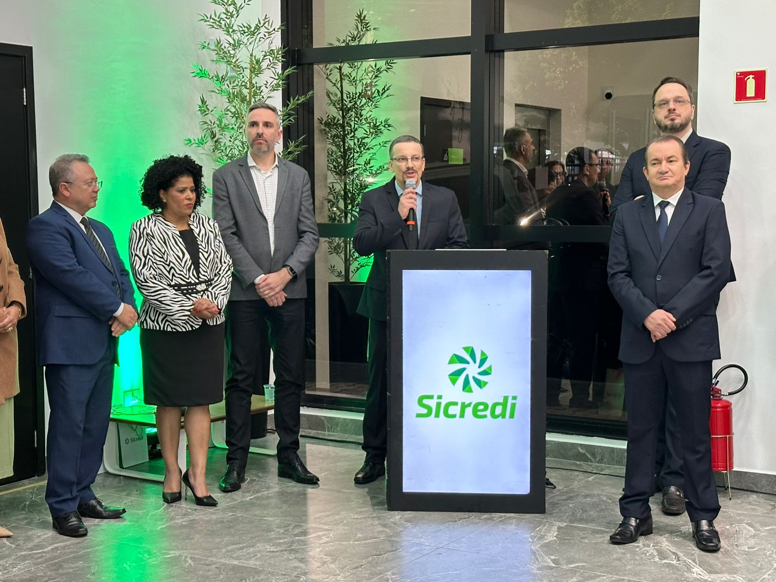 Sicredi Agroempresarial PR/SP reinaugura agência em Apucarana