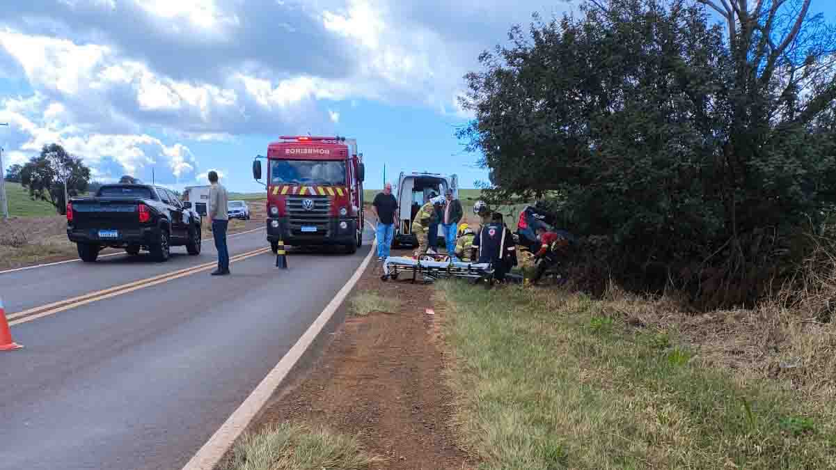 no km 207 da PR-272, entre Faxinal e Mauá da Serra.
