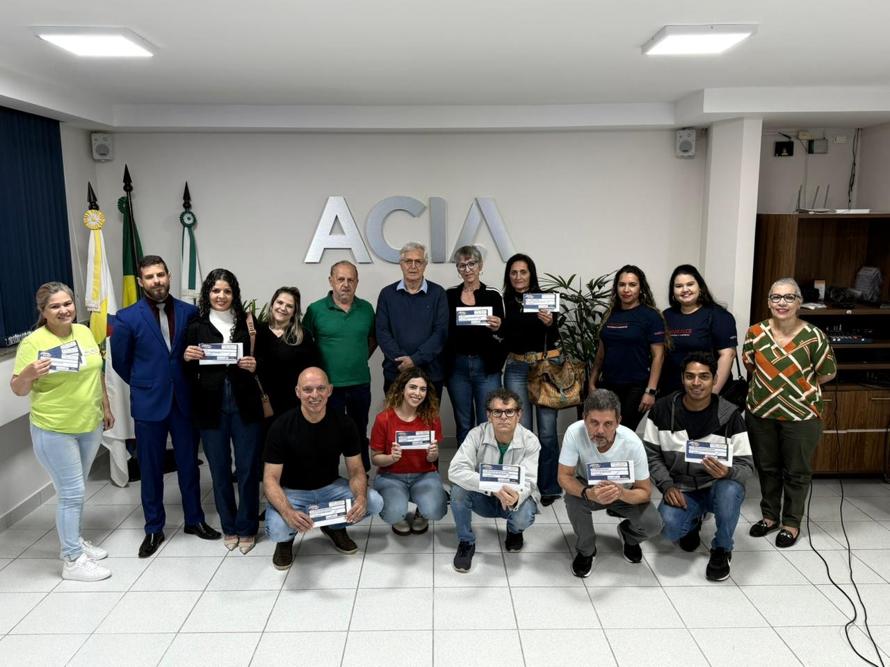 Acia premia com R$10 mil em vales-compra em Apucarana