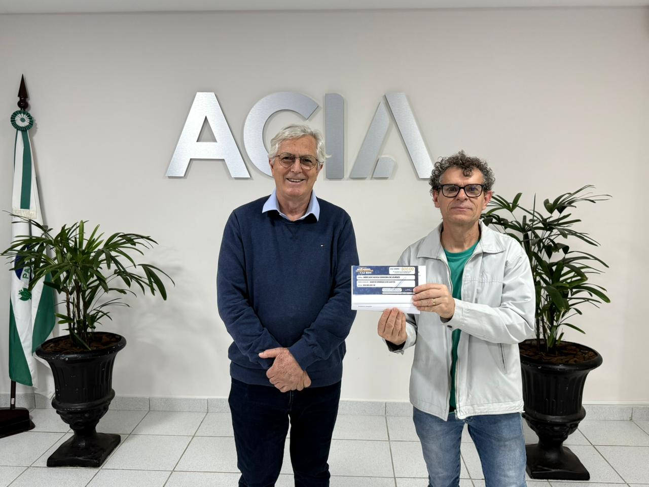 Acia premia com R$10 mil em vales-compra em Apucarana