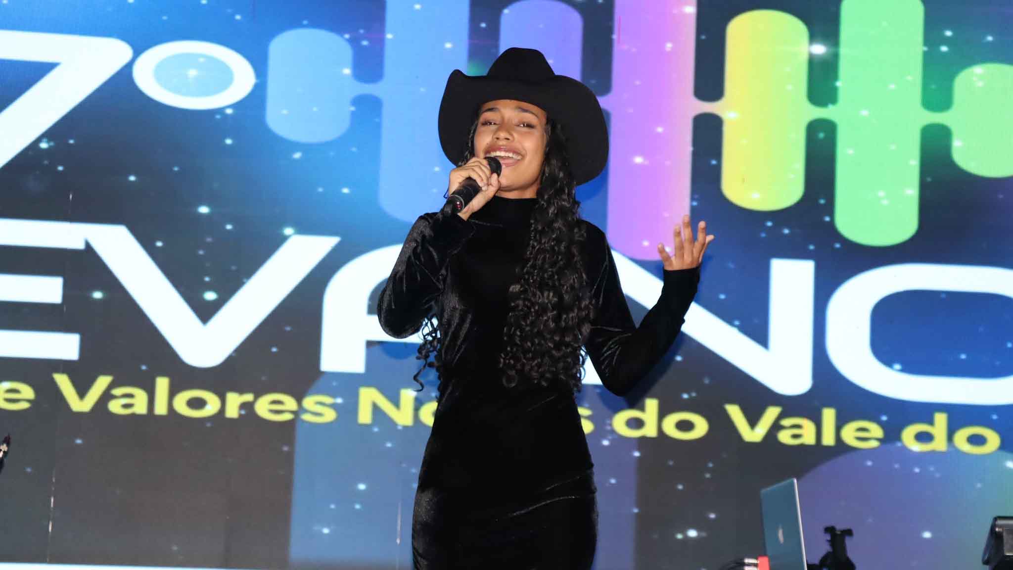 Fevanoi 2025 reúne talentos e emociona público em Ivaiporã