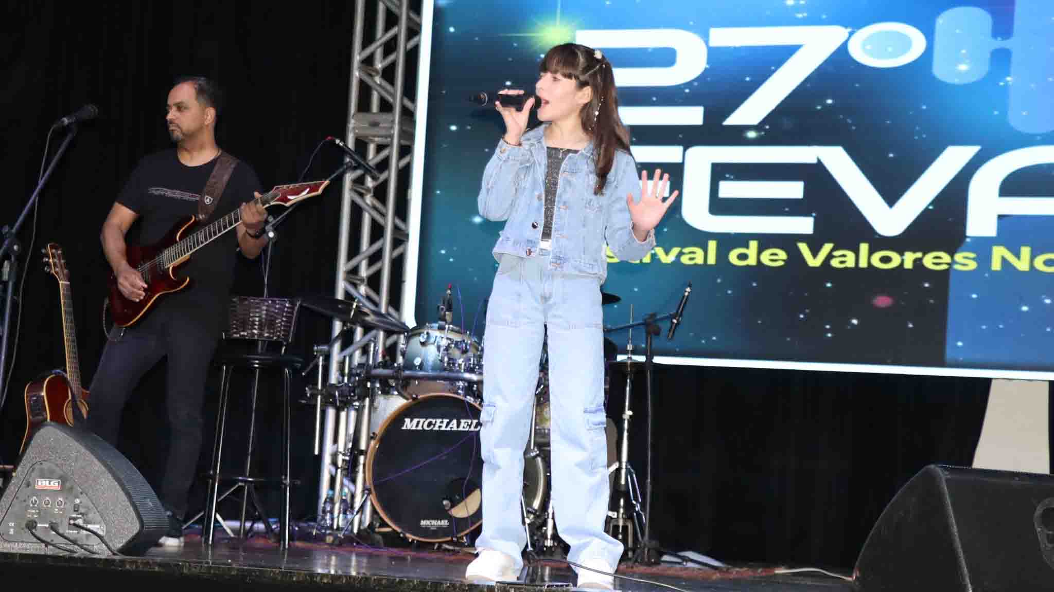 Fevanoi 2025 reúne talentos e emociona público em Ivaiporã