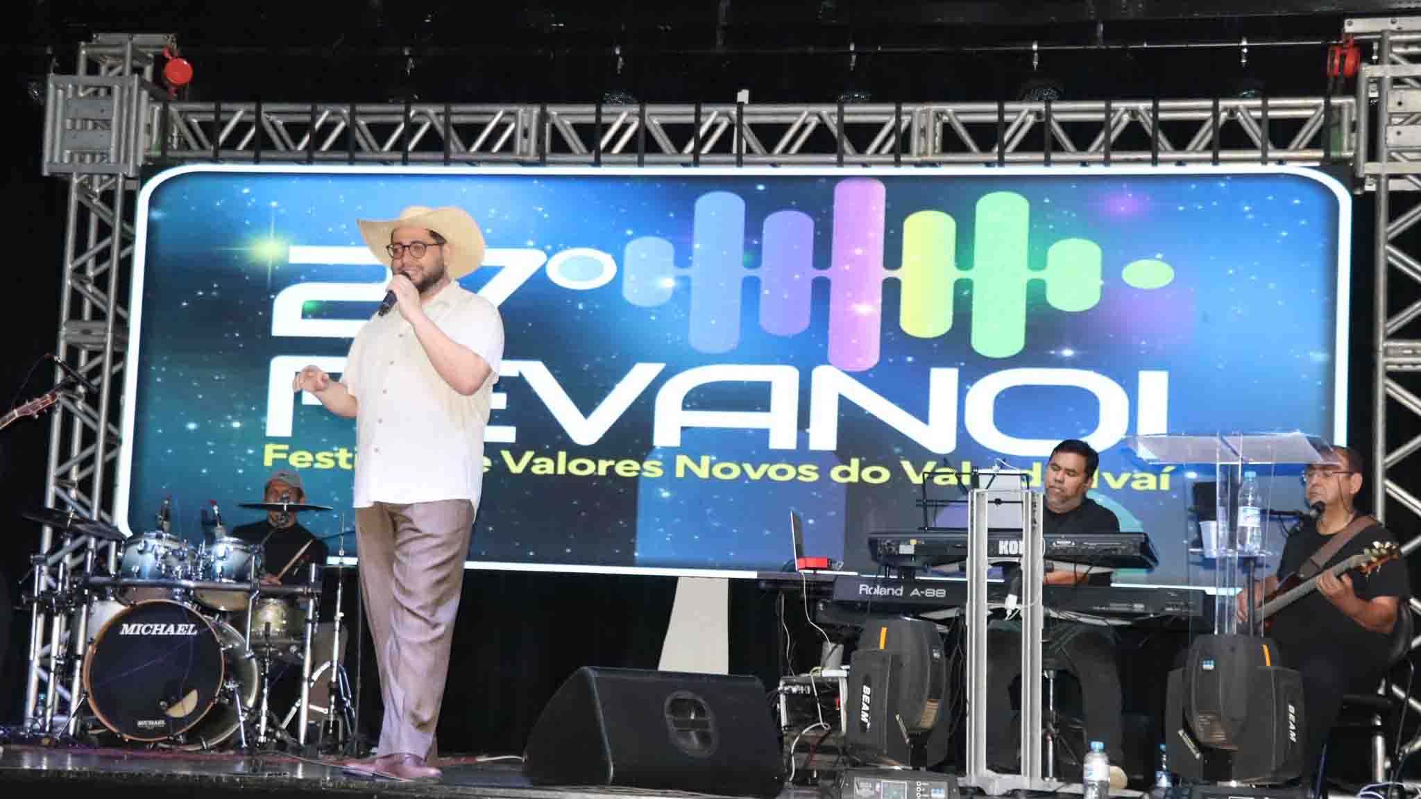 Fevanoi 2025 reúne talentos e emociona público em Ivaiporã