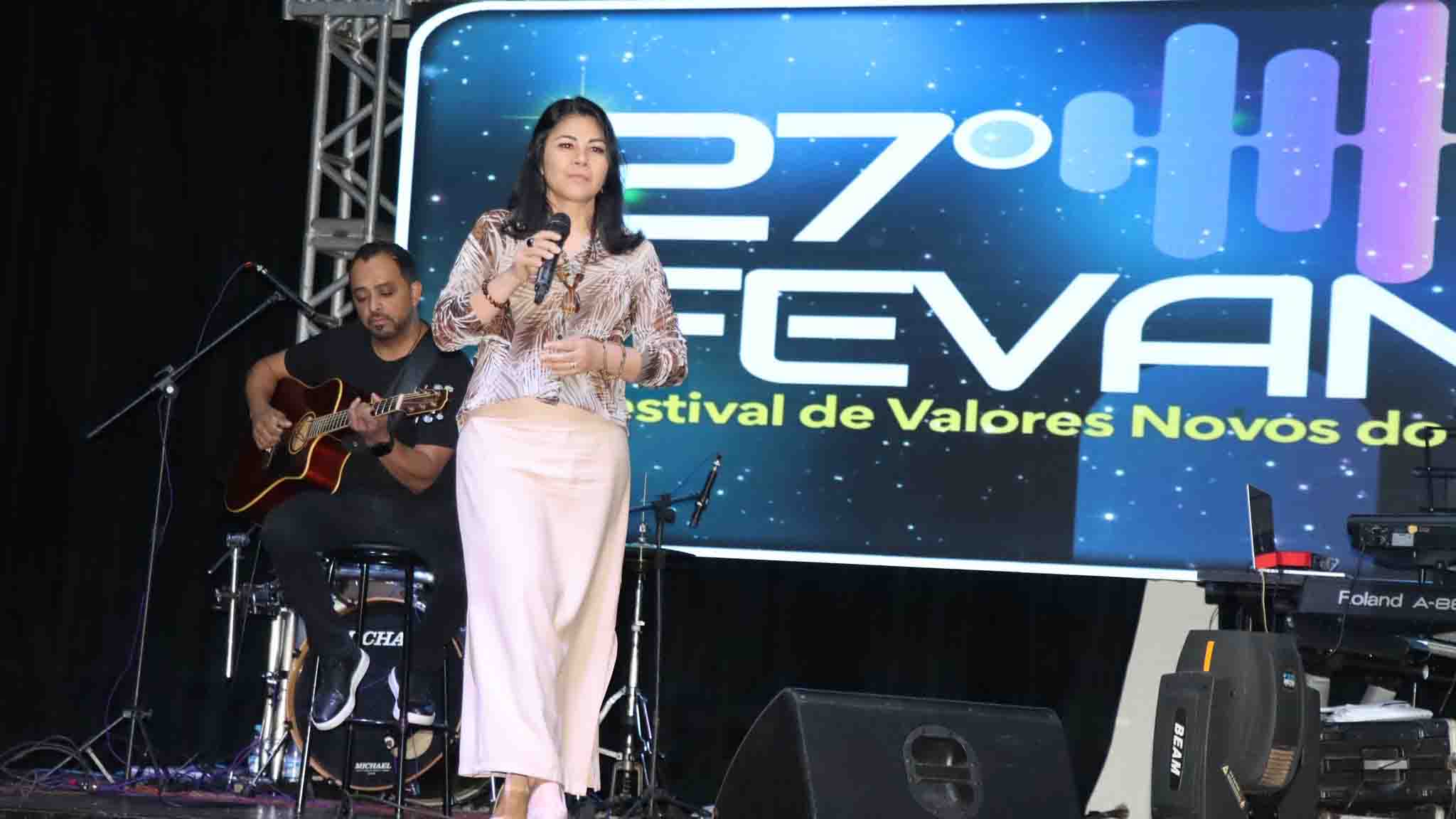 Fevanoi 2025 reúne talentos e emociona público em Ivaiporã
