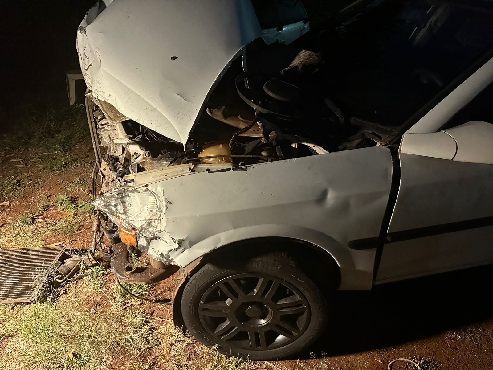 Mais um carro é atingido por trem em Apucarana e uma pessoa sai ilesa