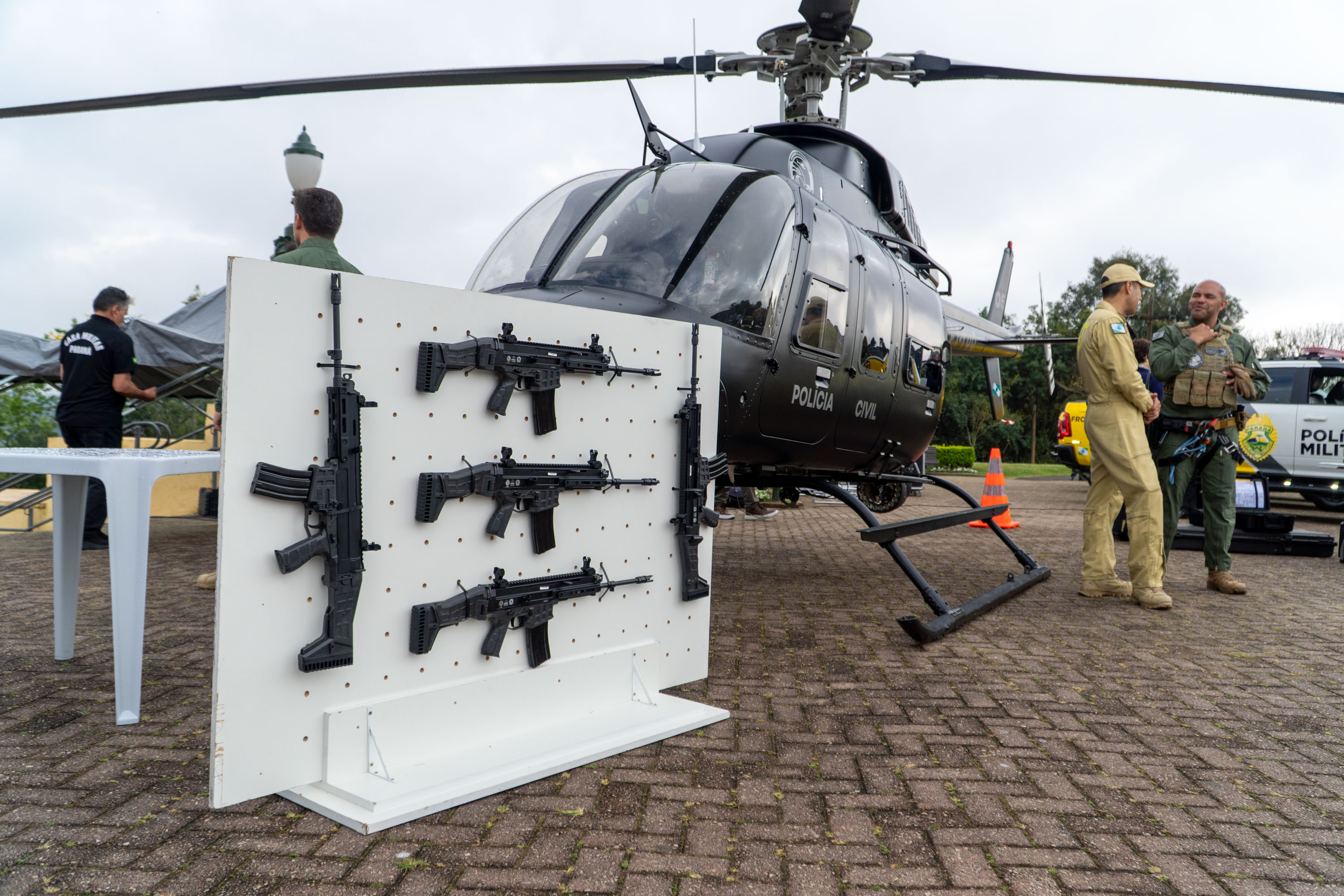 PR investe R$ 116 mi em helicópteros, fuzis, viaturas e tecnologia