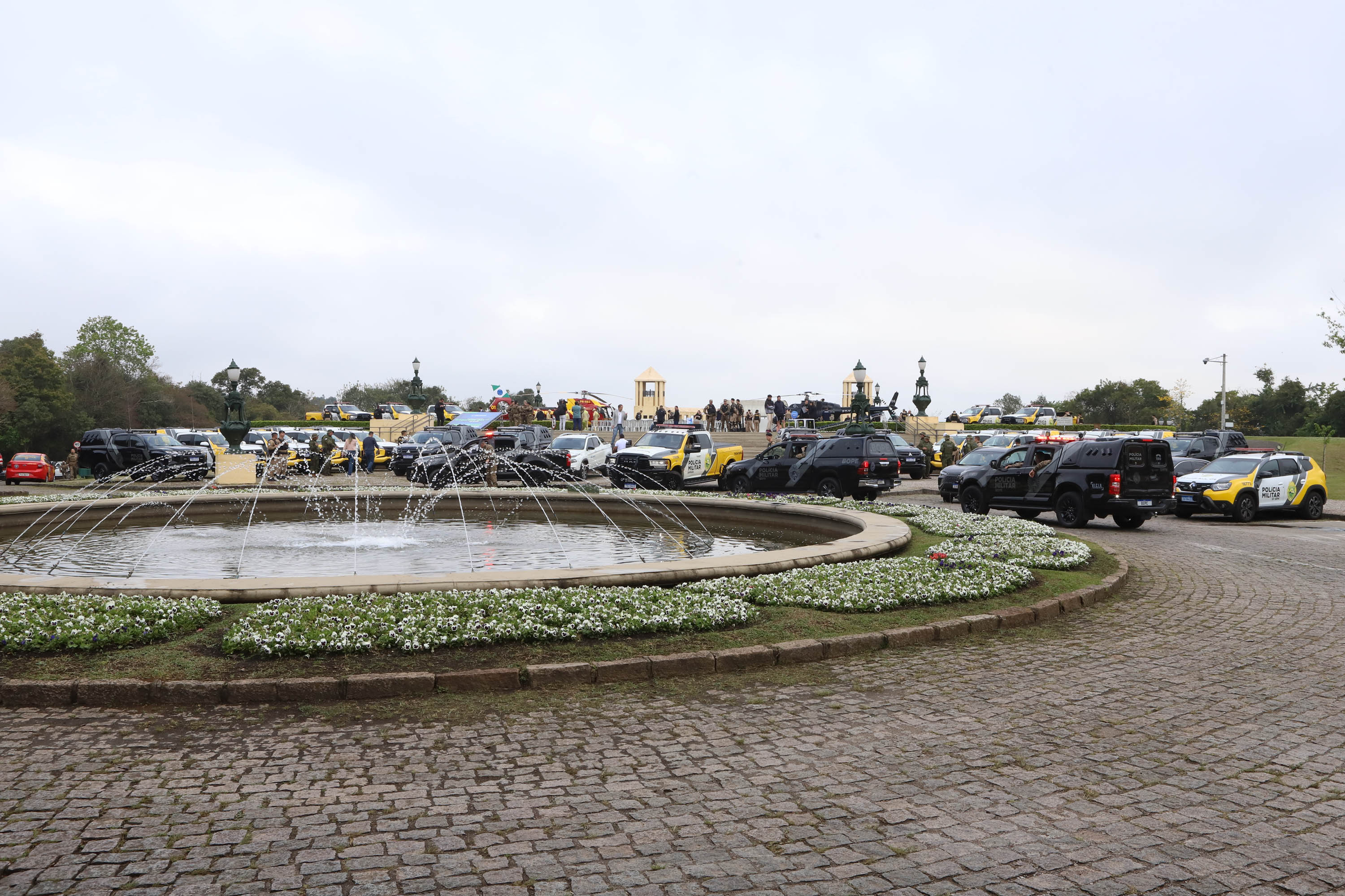 PR investe R$ 116 mi em helicópteros, fuzis, viaturas e tecnologia