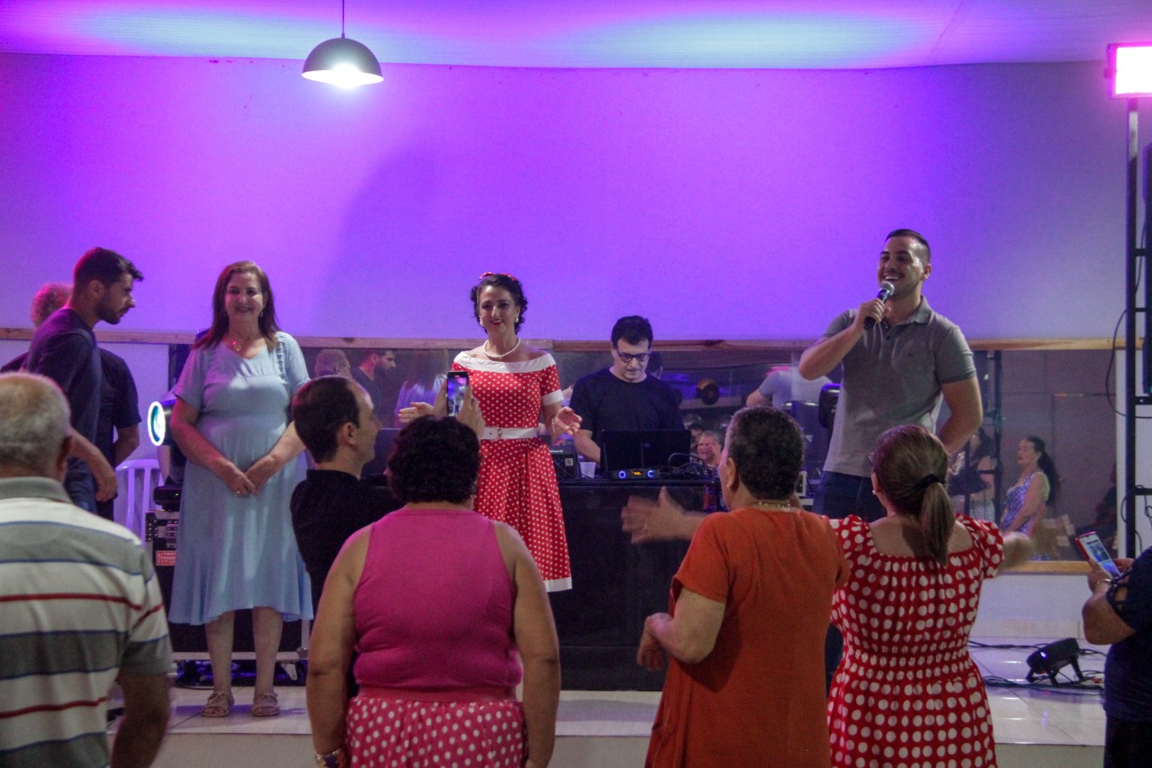 Prefeitura de Kaloré e Casa da Cultura promovem Baile dos Anos 60