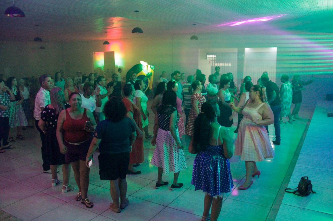 Prefeitura de Kaloré e Casa da Cultura promovem Baile dos Anos 60