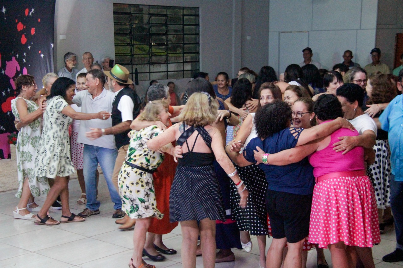 Prefeitura de Kaloré e Casa da Cultura promovem Baile dos Anos 60