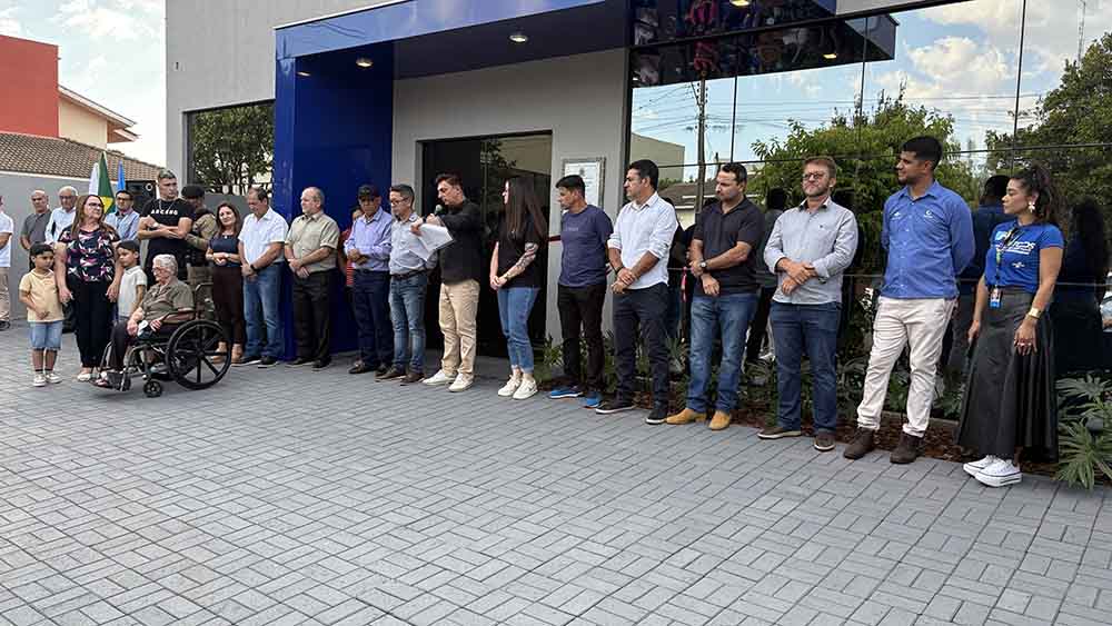 Prefeitura inaugura Centro Empresarial Renato Zanoni em Jardim Alegre