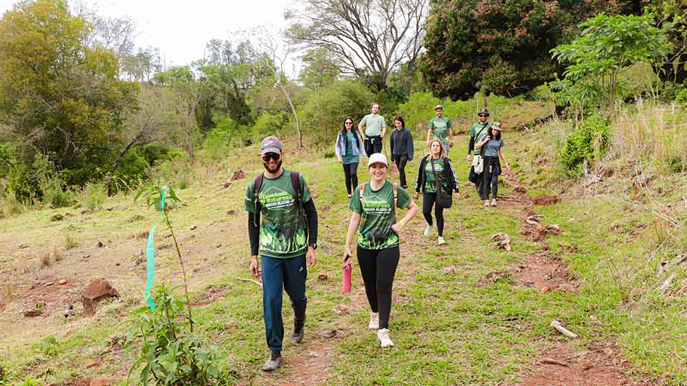 Preservação e integração marcam Caminhada na Natureza em Jardim Alegre