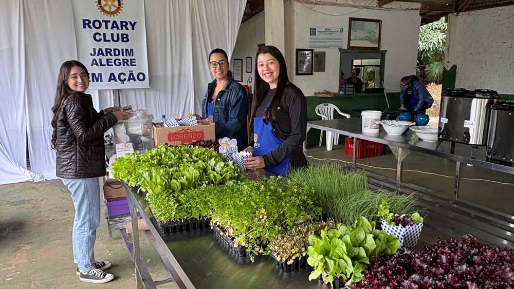 Preservação e integração marcam Caminhada na Natureza em Jardim Alegre