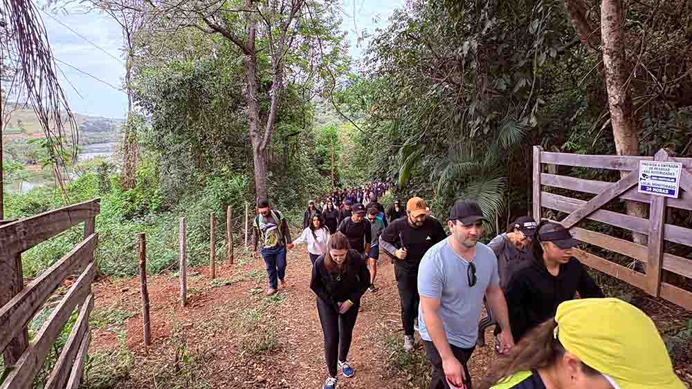 Preservação e integração marcam Caminhada na Natureza em Jardim Alegre