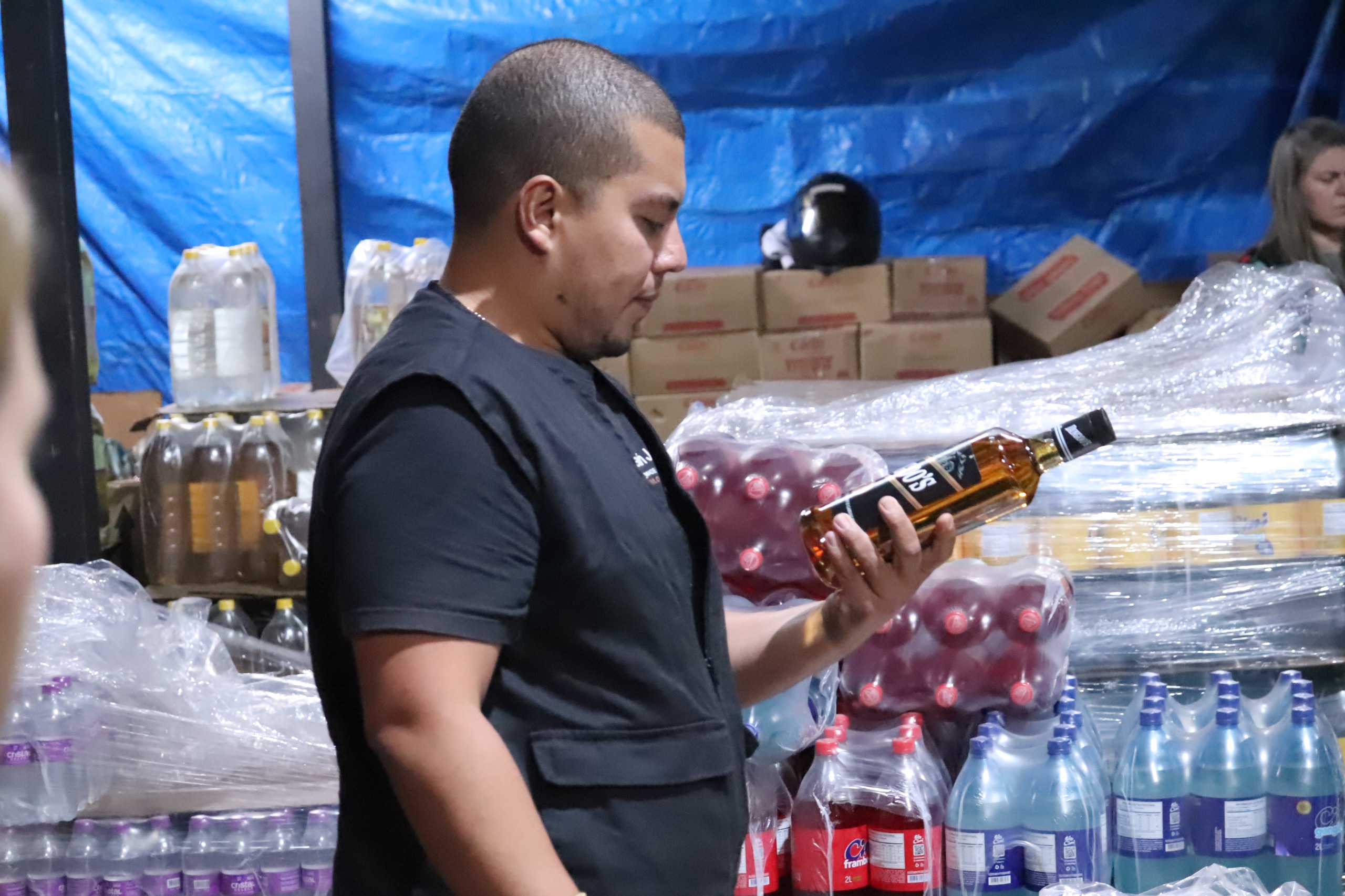 Procon de Arapongas faz ação em comércios de bebidas após caso metanol