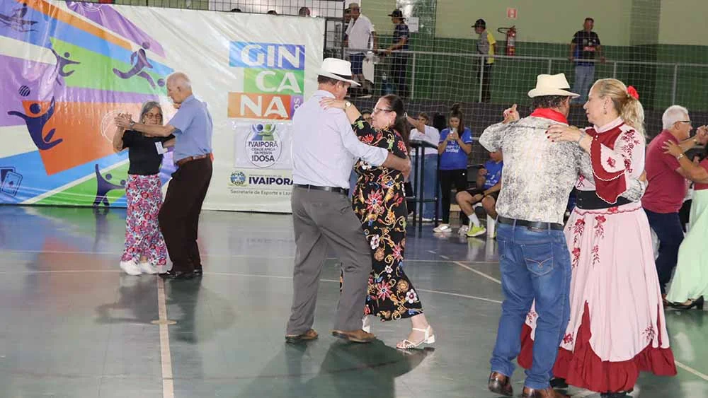 Ivaiporã realiza 3ª Gincana 60+ com cerca de 300 participantes
