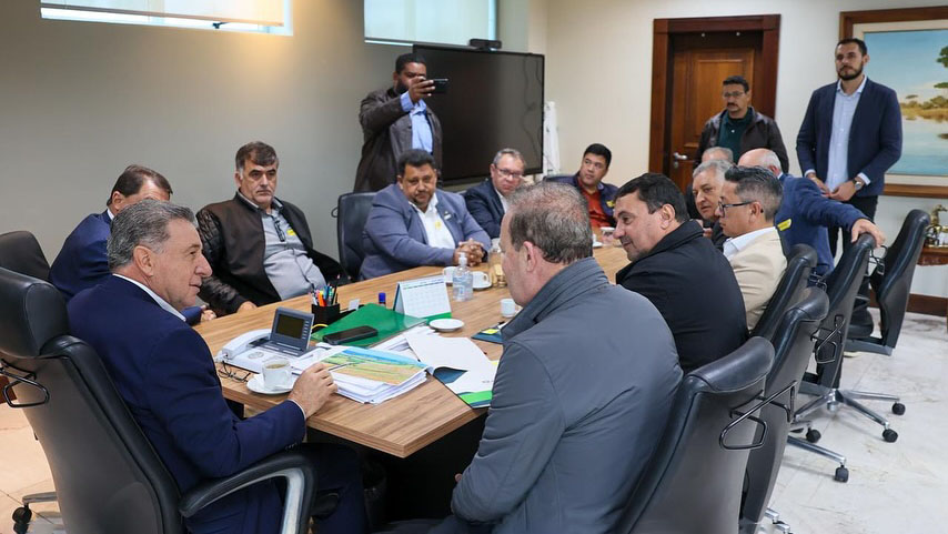 Prefeito de Jardim Alegre participa de reunião sobre ponte no Rio Ivaí