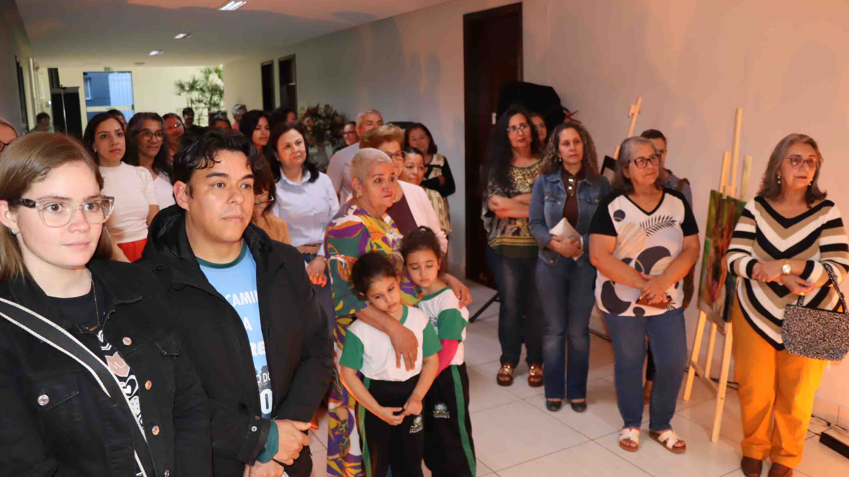 Saguão da Prefeitura de Ivaiporã recebe 1º Sarau Contemporâneo