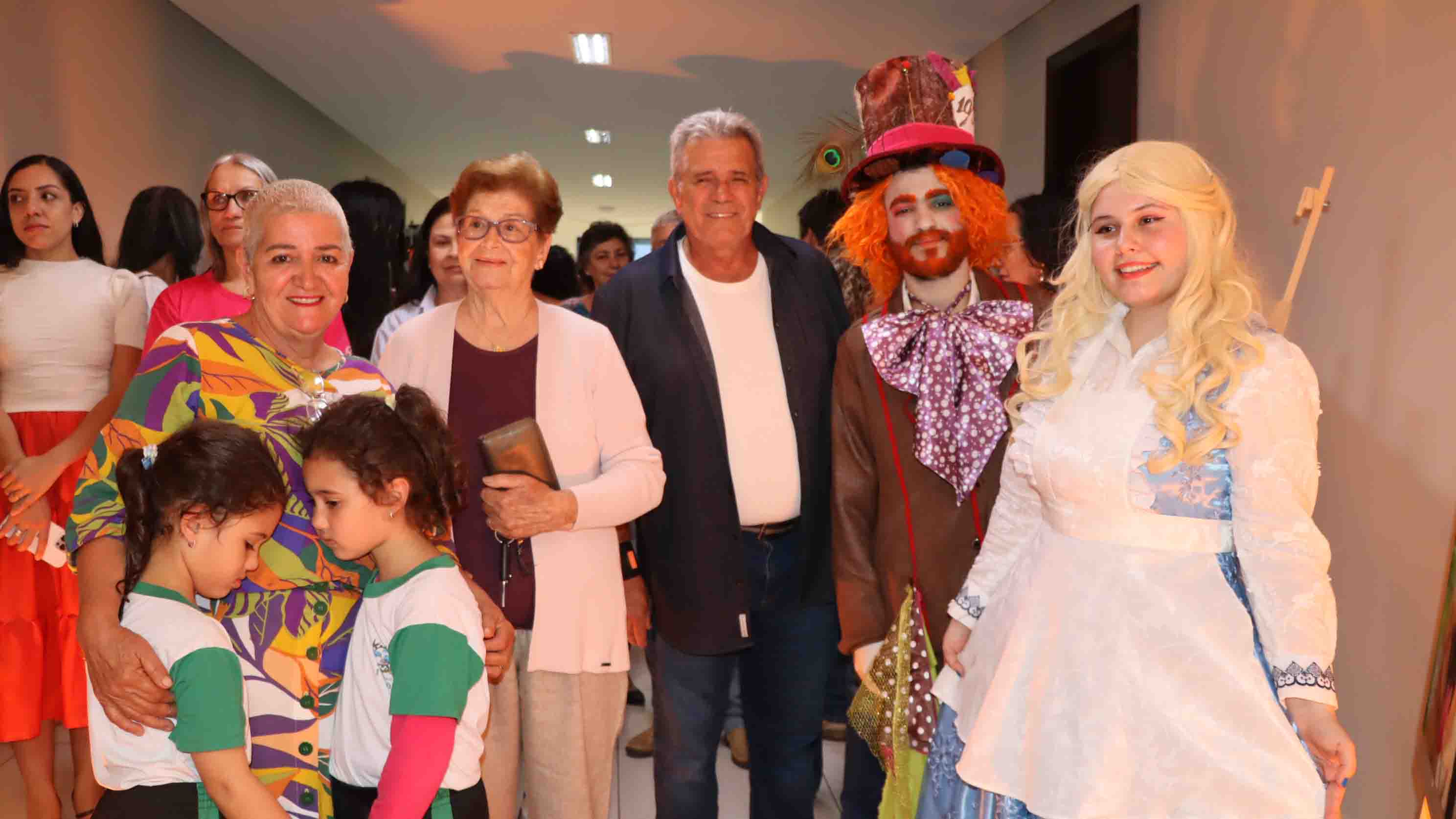 Saguão da Prefeitura de Ivaiporã recebe 1º Sarau Contemporâneo