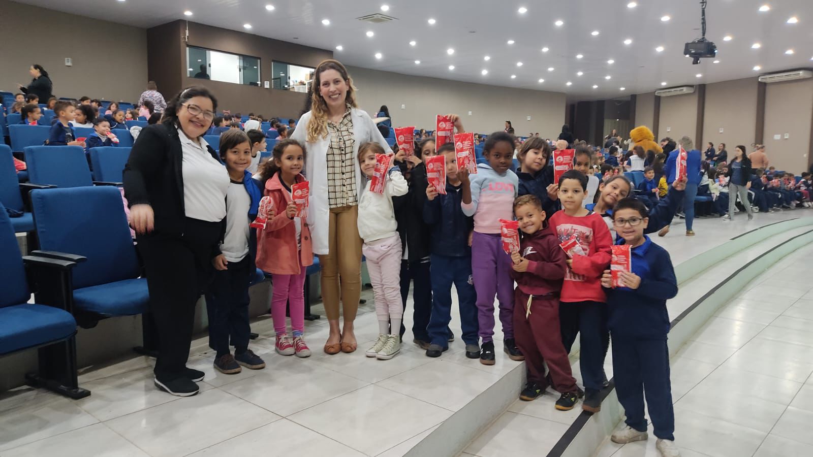 Semana da Criança leva diversão e aprendizado às escolas de Jandaia
