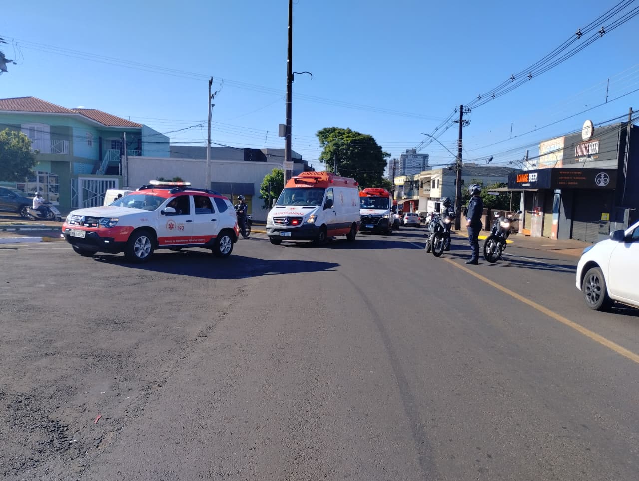 Socorrista do Samu de Arapongas é homenageado por colegas em cortejo fúnebre